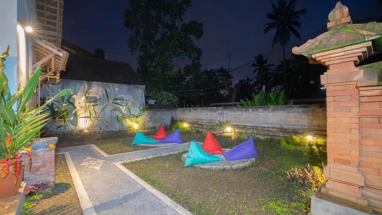 Aura Dormitory House Ubud Eksteriør bilde